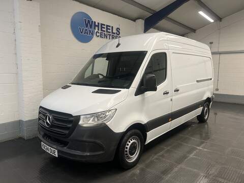 Mercedes-Benz Sprinter 2.0 315 CDI Progressive Panel Van 5dr Diesel Manual RWD L2 H2 Euro 6 (s/s) (150 ps)
