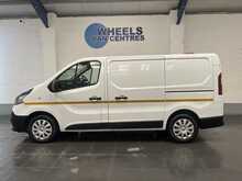 Renault Trafic 2.0 dCi ENERGY 28 Business+ Panel Van 5dr Diesel Manual SWB Standard Roof Euro 6 (s/s) (120 ps) - U2819