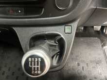 Renault Trafic 2.0 dCi ENERGY 28 Business+ Panel Van 5dr Diesel Manual SWB Standard Roof Euro 6 (s/s) (120 ps) - U2819
