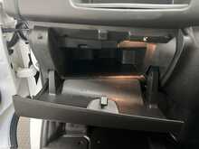 Renault Trafic 2.0 dCi ENERGY 28 Business+ Panel Van 5dr Diesel Manual SWB Standard Roof Euro 6 (s/s) (120 ps) - U2819