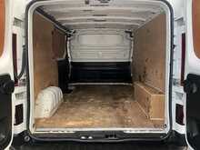 Renault Trafic 2.0 dCi ENERGY 28 Business+ Panel Van 5dr Diesel Manual SWB Standard Roof Euro 6 (s/s) (120 ps) - U2819