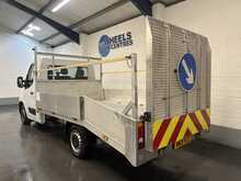 Renault Master 2.3 dCi 35 Business Platform Cab 2dr Diesel Manual FWD MWB Euro 6 (135 ps) - U2822