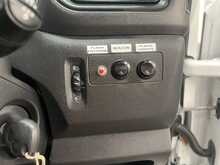 Renault Master 2.3 dCi 35 Business Platform Cab 2dr Diesel Manual FWD MWB Euro 6 (135 ps) - U2822