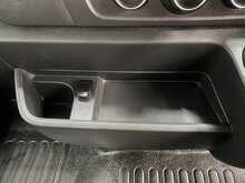 Renault Master 2.3 dCi 35 Business Platform Cab 2dr Diesel Manual FWD MWB Euro 6 (135 ps) - U2822