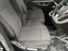 Vauxhall Combo 1.5 Turbo D 2300 Pro Panel Van 6dr Diesel Manual L2 H1 Euro 6 (s/s) (100 ps) - U2825