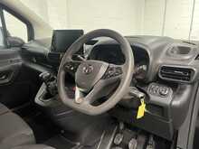 Vauxhall Combo 1.5 Turbo D 2300 Pro Panel Van 6dr Diesel Manual L2 H1 Euro 6 (s/s) (100 ps) - U2825