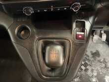 Vauxhall Combo 1.5 Turbo D 2300 Pro Panel Van 6dr Diesel Manual L2 H1 Euro 6 (s/s) (100 ps) - U2825