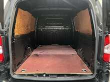 Vauxhall Combo 1.5 Turbo D 2300 Pro Panel Van 6dr Diesel Manual L2 H1 Euro 6 (s/s) (100 ps) - U2825