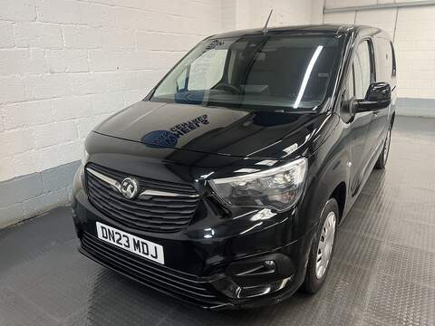 Vauxhall Combo 1.5 Turbo D 2300 Pro Panel Van 6dr Diesel Manual L2 H1 Euro 6 (s/s) (100 ps)