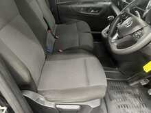 Vauxhall Combo 1.5 Turbo D 2300 Pro Panel Van 6dr Diesel Manual L2 H1 Euro 6 (s/s) (100 ps) - U2827