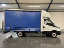 Iveco Daily 2.3D HPI 14V 35S 3000 Curtain side 2dr Diesel Manual SWB Euro 6 (136 ps) - U2839