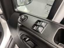 Iveco Daily 2.3D HPI 14V 35S 3000 Curtain side 2dr Diesel Manual SWB Euro 6 (136 ps) - U2839