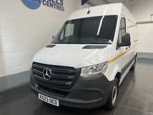 Mercedes-Benz Sprinter 2.0 315 CDI Progressive Panel Van 5dr Diesel Manual RWD L2 H2 Euro 6 (s/s) (150 ps) - U2840