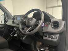 Mercedes-Benz Sprinter 2.0 315 CDI Progressive Panel Van 5dr Diesel Manual RWD L2 H2 Euro 6 (s/s) (150 ps) - U2840