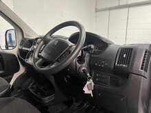 Peugeot Boxer 2.2 BlueHDi 335 Built for Business Low Loader Luton 4dr Diesel Manual L3 Euro 6 (s/s) (165 2.2 4dr - U2844