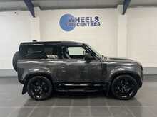 Land Rover Defender 90 5.0 P525 V8 SUV 3dr Petrol Auto 4WD Euro 6 (s/s) (525 ps) - U2845