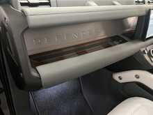 Land Rover Defender 90 5.0 P525 V8 SUV 3dr Petrol Auto 4WD Euro 6 (s/s) (525 ps) - U2845