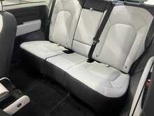 Land Rover Defender 90 5.0 P525 V8 SUV 3dr Petrol Auto 4WD Euro 6 (s/s) (525 ps) - U2845