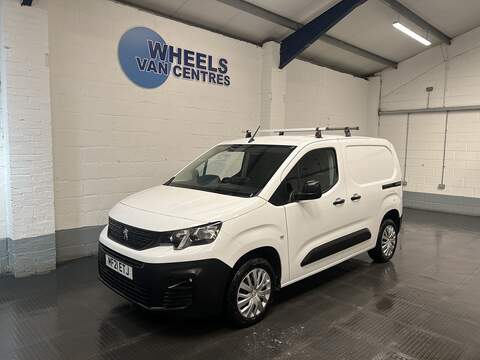 Peugeot Partner 1.5 BlueHDi 1000 Professional Standard Panel Van 5dr Diesel Manual SWB Euro 6 (100 bhp)