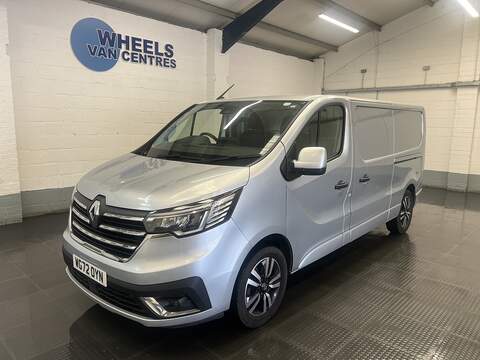 Renault Trafic 2.0 dCi Blue LL30 Sport Panel Van 5dr Diesel Manual L2 H1 Euro 6 (s/s) (130 ps)