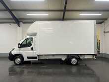 Peugeot Boxer 2.2 BlueHDi 335 Built for Business Luton 3dr Diesel Manual L4 Euro 6 (s/s) (140 ps) - U2870