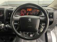 Peugeot Boxer 2.2 BlueHDi 335 Built for Business Luton 3dr Diesel Manual L4 Euro 6 (s/s) (140 ps) - U2870