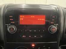 Peugeot Boxer 2.2 BlueHDi 335 Built for Business Luton 3dr Diesel Manual L4 Euro 6 (s/s) (140 ps) - U2870