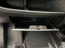 Peugeot Boxer 2.2 BlueHDi 335 Built for Business Luton 3dr Diesel Manual L4 Euro 6 (s/s) (140 ps) - U2870