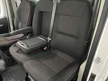 Peugeot Boxer 2.2 BlueHDi 335 Built for Business Luton 3dr Diesel Manual L4 Euro 6 (s/s) (140 ps) - U2870