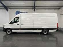 Mercedes-Benz Sprinter 2.0 315 CDI Progressive Panel Van 5dr Diesel Manual RWD L3 H2 Euro 6 (s/s) (150 ps) - U2876