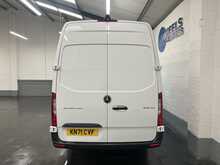 Mercedes-Benz Sprinter 2.0 315 CDI Progressive Panel Van 5dr Diesel Manual RWD L3 H2 Euro 6 (s/s) (150 ps) - U2876