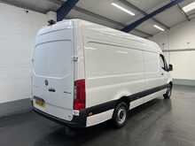 Mercedes-Benz Sprinter 2.0 315 CDI Progressive Panel Van 5dr Diesel Manual RWD L3 H2 Euro 6 (s/s) (150 ps) - U2876