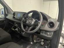 Mercedes-Benz Sprinter 2.0 315 CDI Progressive Panel Van 5dr Diesel Manual RWD L3 H2 Euro 6 (s/s) (150 ps) - U2876