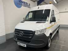 Mercedes-Benz Sprinter 2.0 315 CDI Progressive Panel Van 5dr Diesel Manual RWD L2 H2 Euro 6 (s/s) (150 ps) - U2883