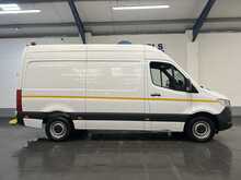Mercedes-Benz Sprinter 2.0 315 CDI Progressive Panel Van 5dr Diesel Manual RWD L2 H2 Euro 6 (s/s) (150 ps) - U2883