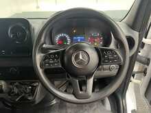 Mercedes-Benz Sprinter 2.0 315 CDI Progressive Panel Van 5dr Diesel Manual RWD L2 H2 Euro 6 (s/s) (150 ps) - U2883