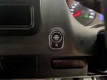 Mercedes-Benz Sprinter 2.0 315 CDI Progressive Panel Van 5dr Diesel Manual RWD L2 H2 Euro 6 (s/s) (150 ps) - U2883