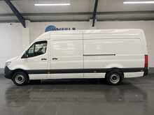 Mercedes-Benz Sprinter 2.0 315 CDI Progressive Panel Van 5dr Diesel Manual RWD L3 H2 Euro 6 (s/s) (150 ps) - U2894