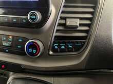 Ford Transit Custom Transit Custom 2.0 320 EcoBlue Trend Kombi L2 H1 Euro 6 (s/s) 5dr - U290