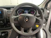 Renault Trafic 2.0 dCi ENERGY 28 Business+ Panel Van 5dr Diesel Manual SWB Standard Roof Euro 6 (s/s) (120 ps) - U2915