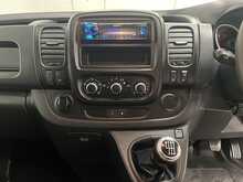 Renault Trafic 2.0 dCi ENERGY 28 Business+ Panel Van 5dr Diesel Manual SWB Standard Roof Euro 6 (s/s) (120 ps) - U2915