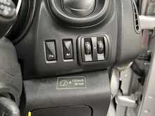 Renault Trafic 2.0 dCi ENERGY 28 Business+ Panel Van 5dr Diesel Manual SWB Standard Roof Euro 6 (s/s) (120 ps) - U2915