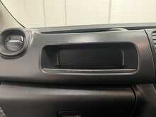 Renault Trafic 2.0 dCi ENERGY 28 Business+ Panel Van 5dr Diesel Manual SWB Standard Roof Euro 6 (s/s) (120 ps) - U2915