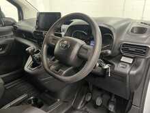 Toyota PROACE CITY 1.5 BlueHDi Active Short Panel Van 5dr Diesel Manual SWB Euro 6 (s/s) (100 bhp) - U2955