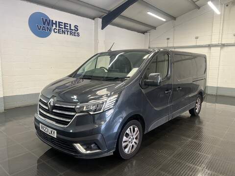 Renault Trafic 2.0 dCi Blue LL30 Sport+ Panel Van 5dr Diesel Manual L2 H1 Euro 6 (s/s) (150 ps)