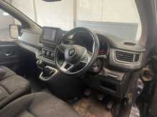 Renault Trafic 2.0 dCi Blue LL30 Sport Panel Van 5dr Diesel Manual L2 H1 Euro 6 (s/s) (130 ps) - U2976