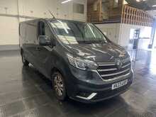 Renault Trafic 2.0 dCi Blue LL30 Sport Panel Van 5dr Diesel Manual L2 H1 Euro 6 (s/s) (130 ps) - U2976