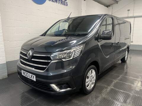 Renault Trafic 2.0 dCi Blue SL28 Sport+ Panel Van 5dr Diesel EDC L1 H1 Euro 6 (s/s) (170 ps)
