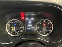 Mercedes-Benz Vito 1.7 110 CDI Progressive Panel Van 5dr Diesel Manual FWD L2 Euro 6 (s/s) (LWB) (102 ps) - U2977