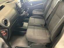 Mercedes-Benz Vito 1.7 110 CDI Progressive Panel Van 5dr Diesel Manual FWD L2 Euro 6 (s/s) (LWB) (102 ps) - U2977